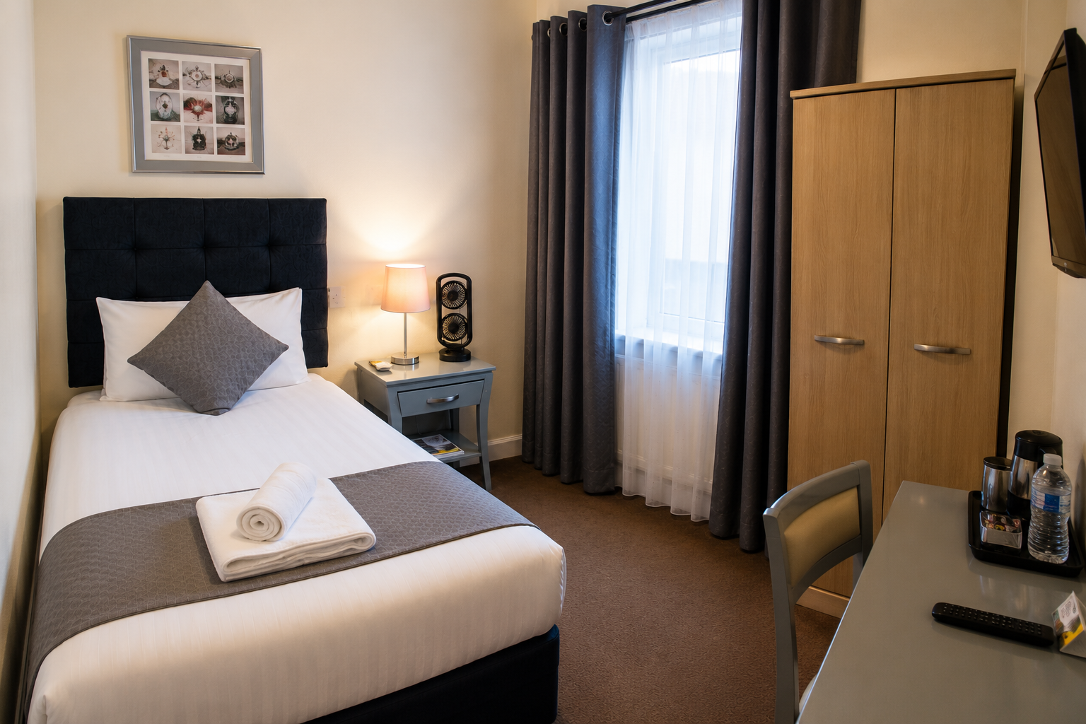 Single bedroom at Mars Hotel Seaview